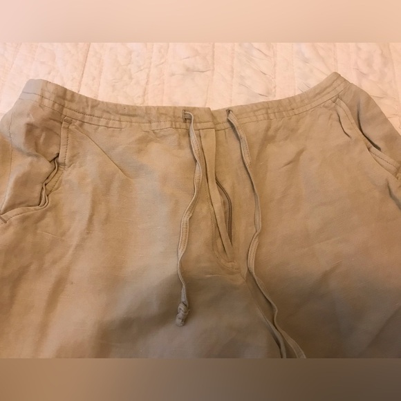 Beige Linen Capris - Sz 8 - Picture 2 of 4